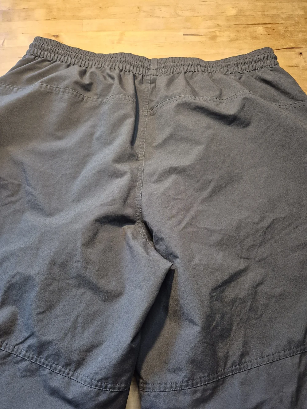 Nike Men's Charcoal Gray Cargo Hybrid Shorts